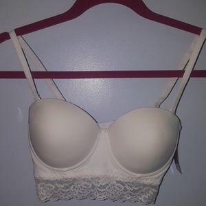 😄👌❣6 for $40 solid off white push up lace bra
